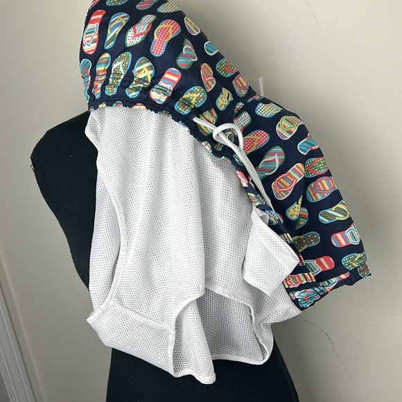 Old Navy Rare Flip Flop Prints Volleyball Swim Trunks Shorts Size Small - Picture 6 of 9